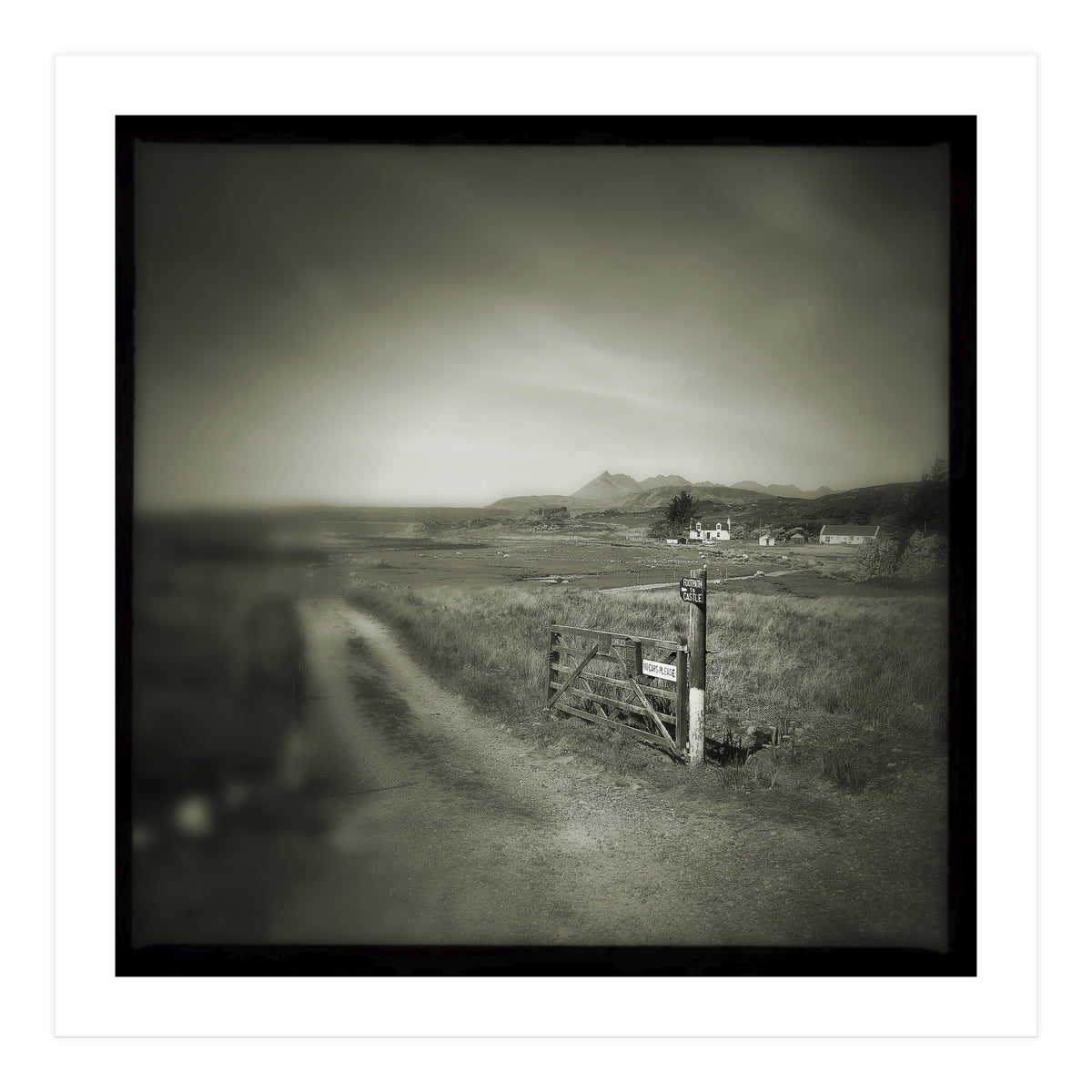 Dunscaith Castle 4 (Print Only)