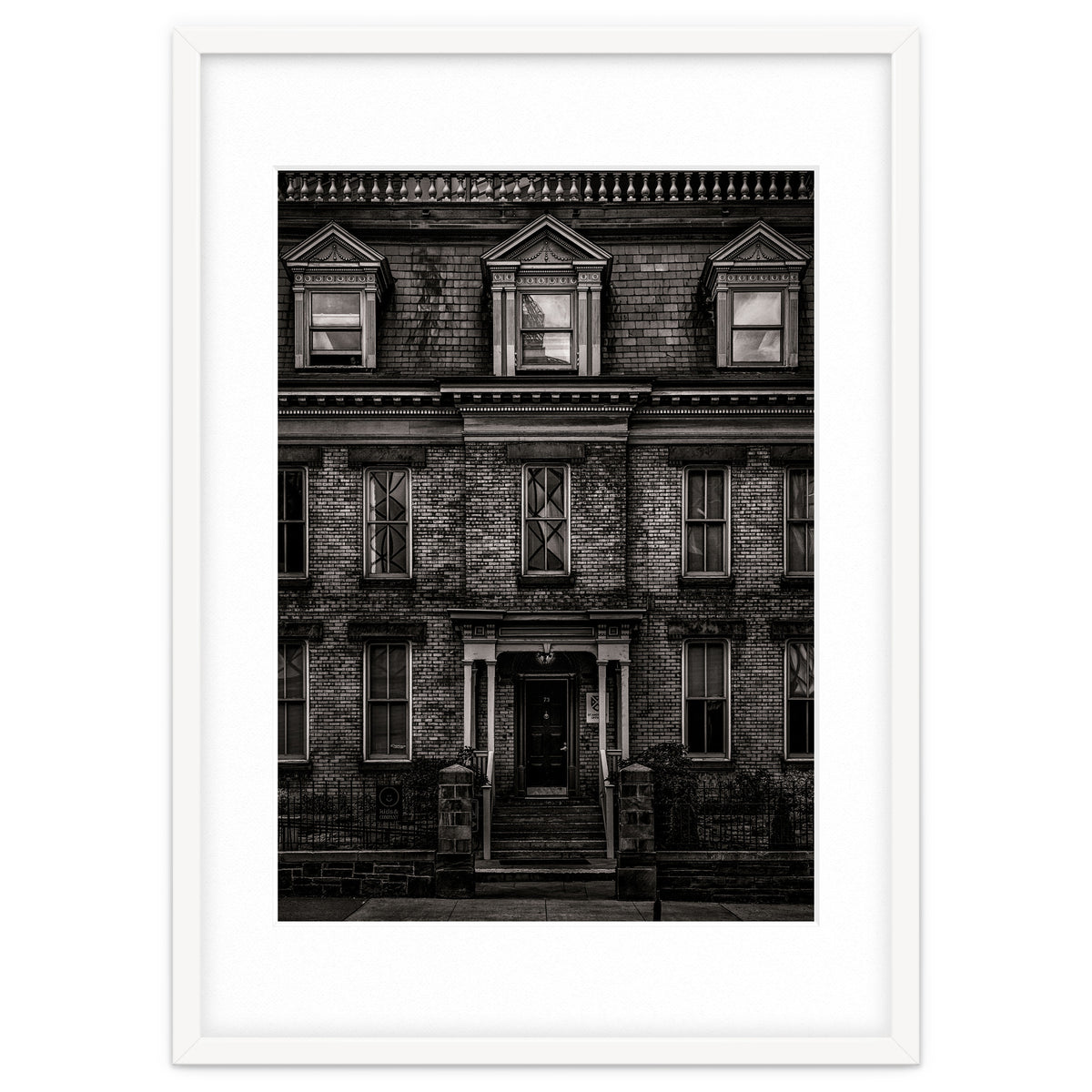 No 73 Simcoe St Toronto Canada