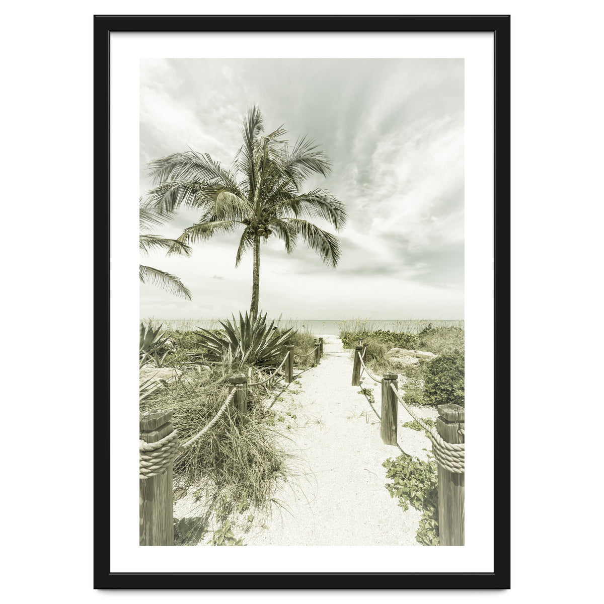 Path to the beach | Vintage