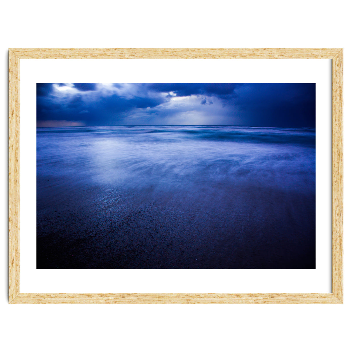 Winter storm over Sidni Ali beach II
