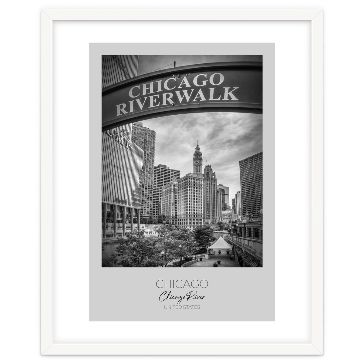 In focus: CHICAGO Riverwalk