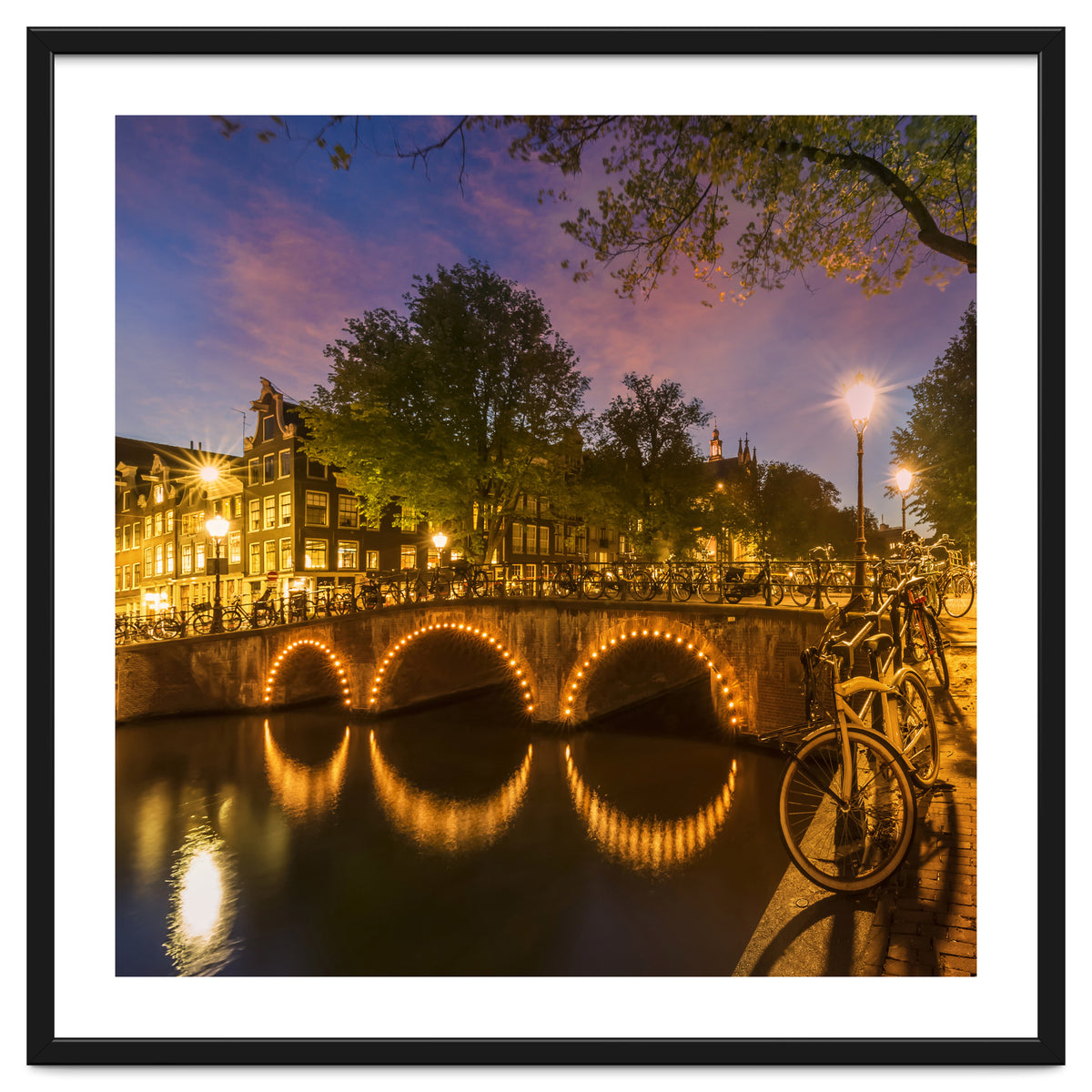 AMSTERDAM Idyllic nightscape from Keizersgracht