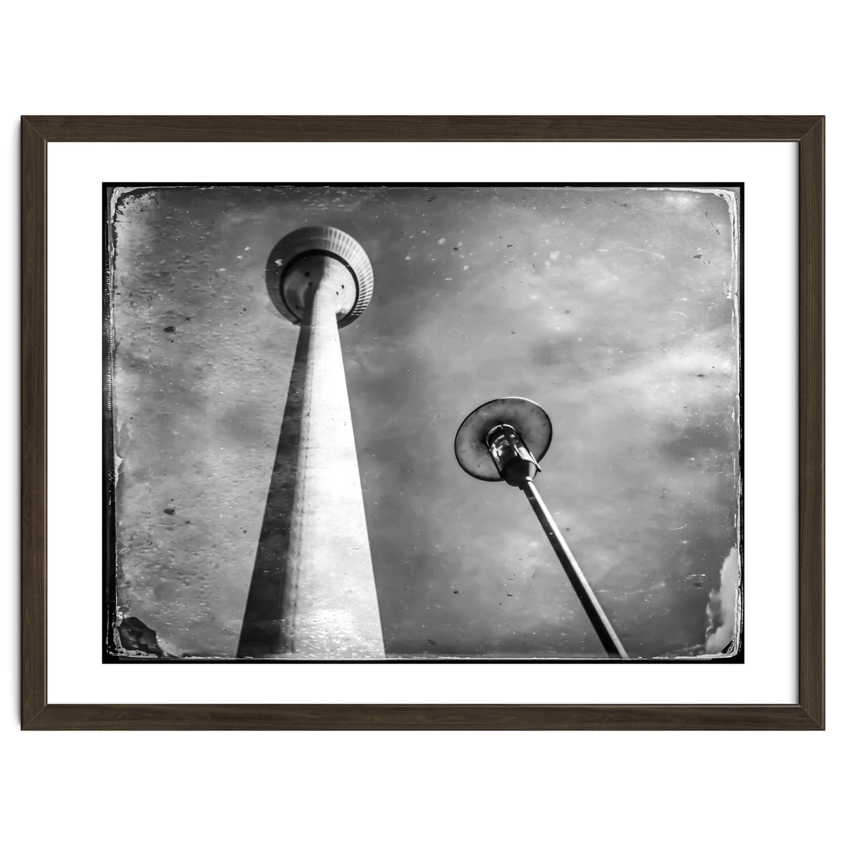 The tower and the lamp