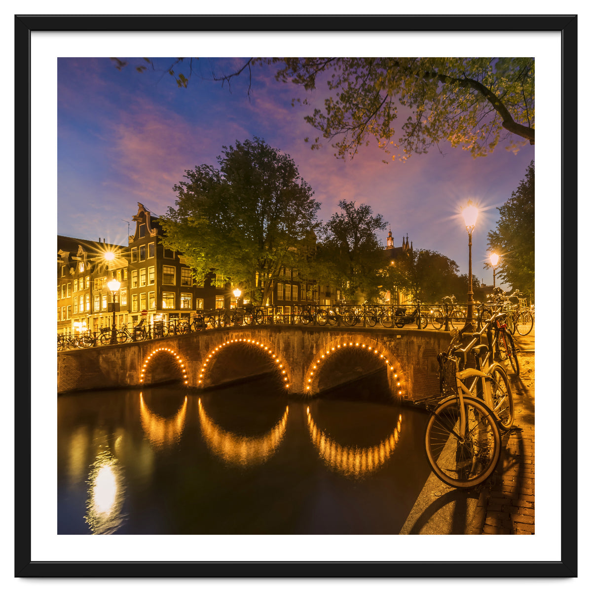 AMSTERDAM Idyllic nightscape from Keizersgracht