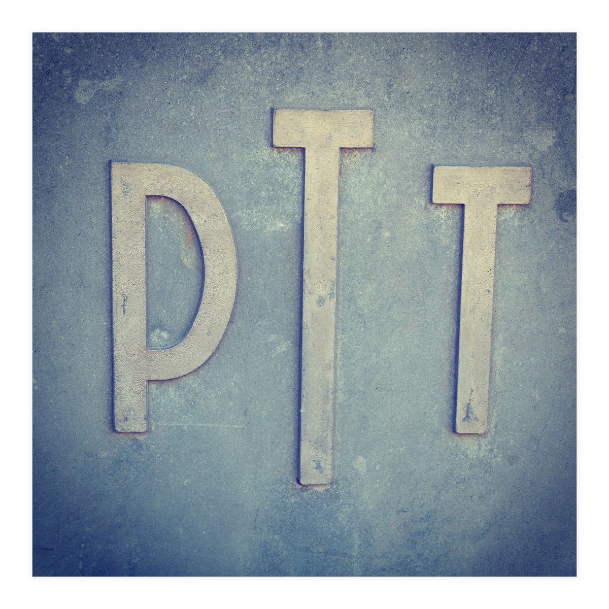 French sign: PTT (Print Only)
