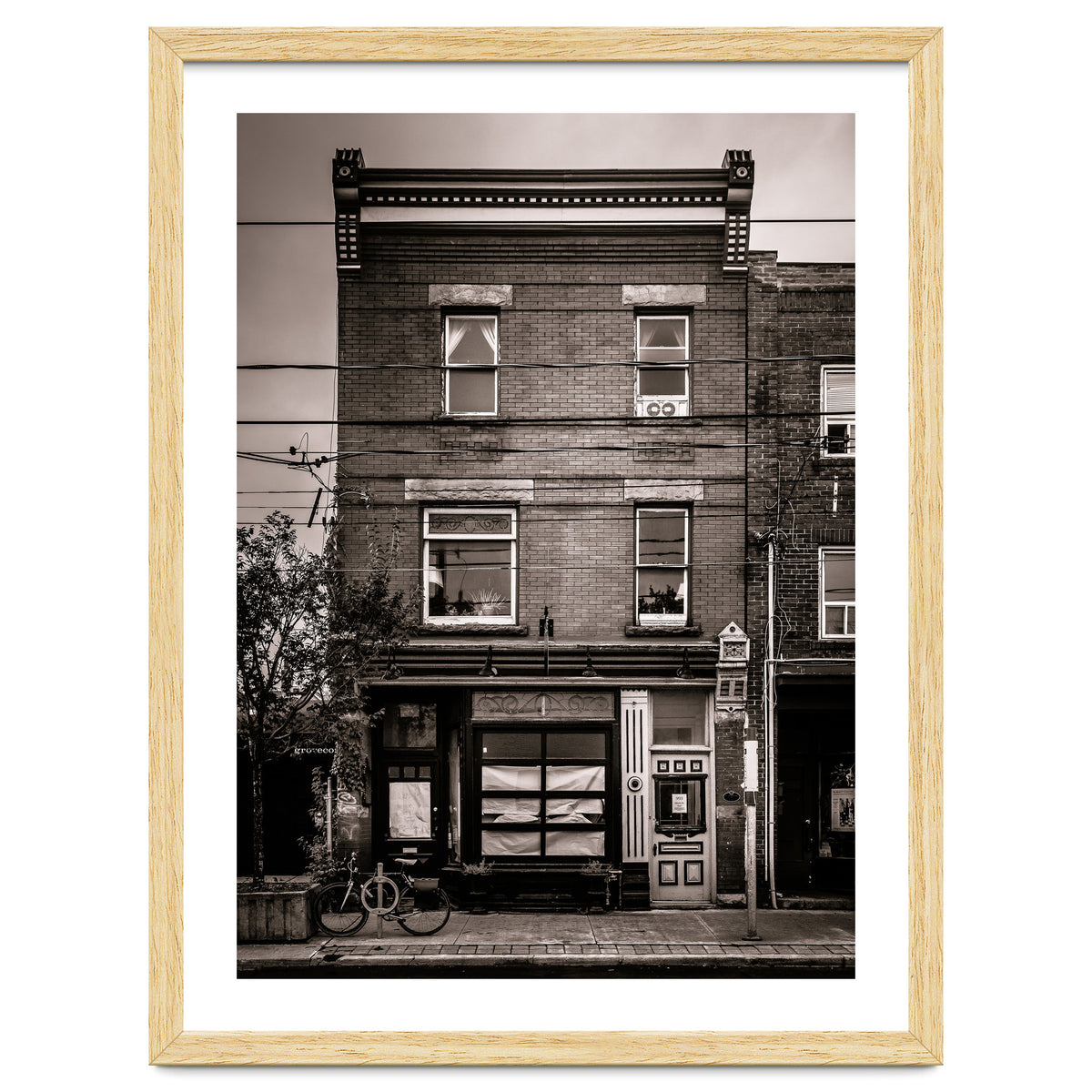 No 993 Queen St E 1 Version 2