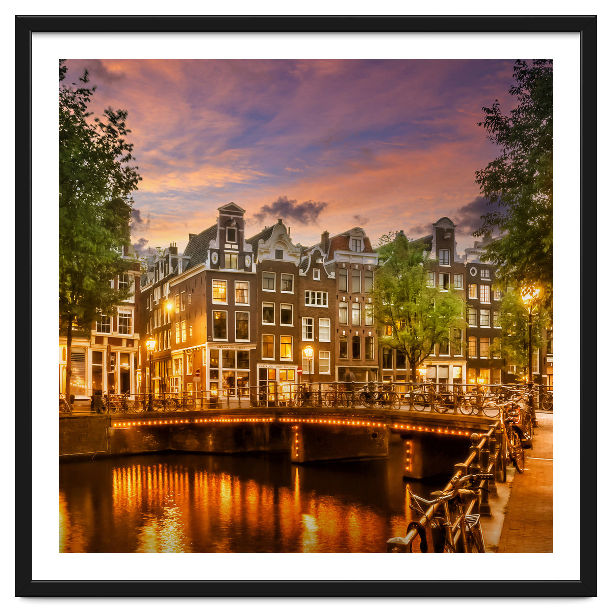 AMSTERDAM Idyllic impression from Singel