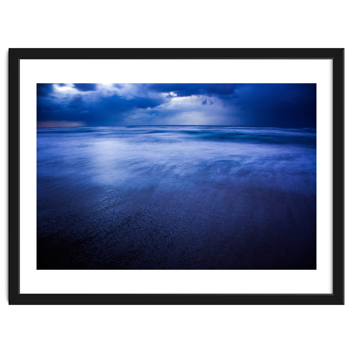 Winter storm over Sidni Ali beach II