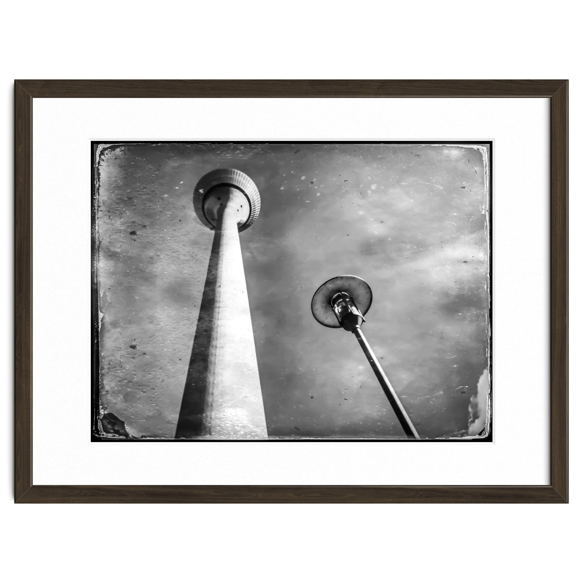 The tower and the lamp