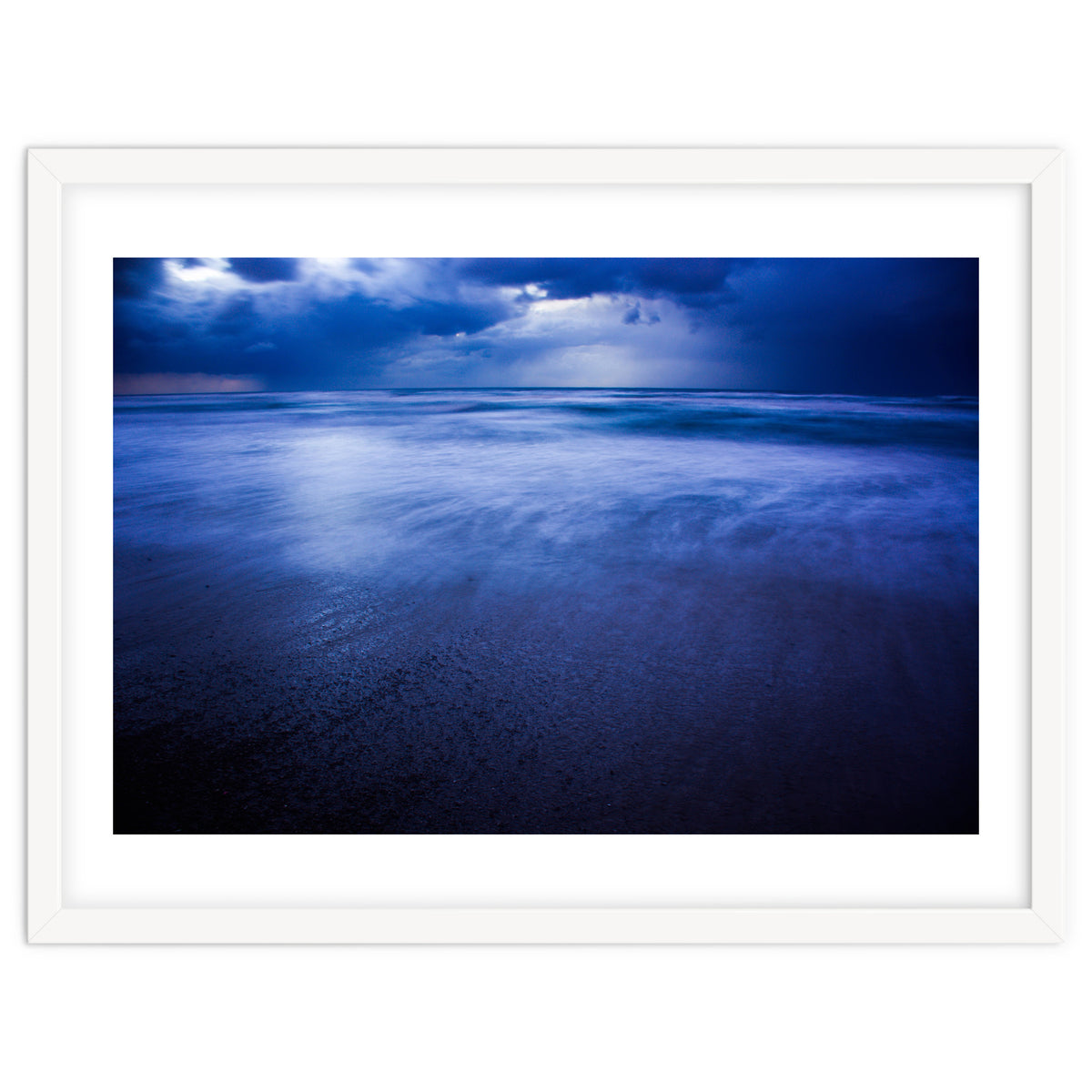 Winter storm over Sidni Ali beach II