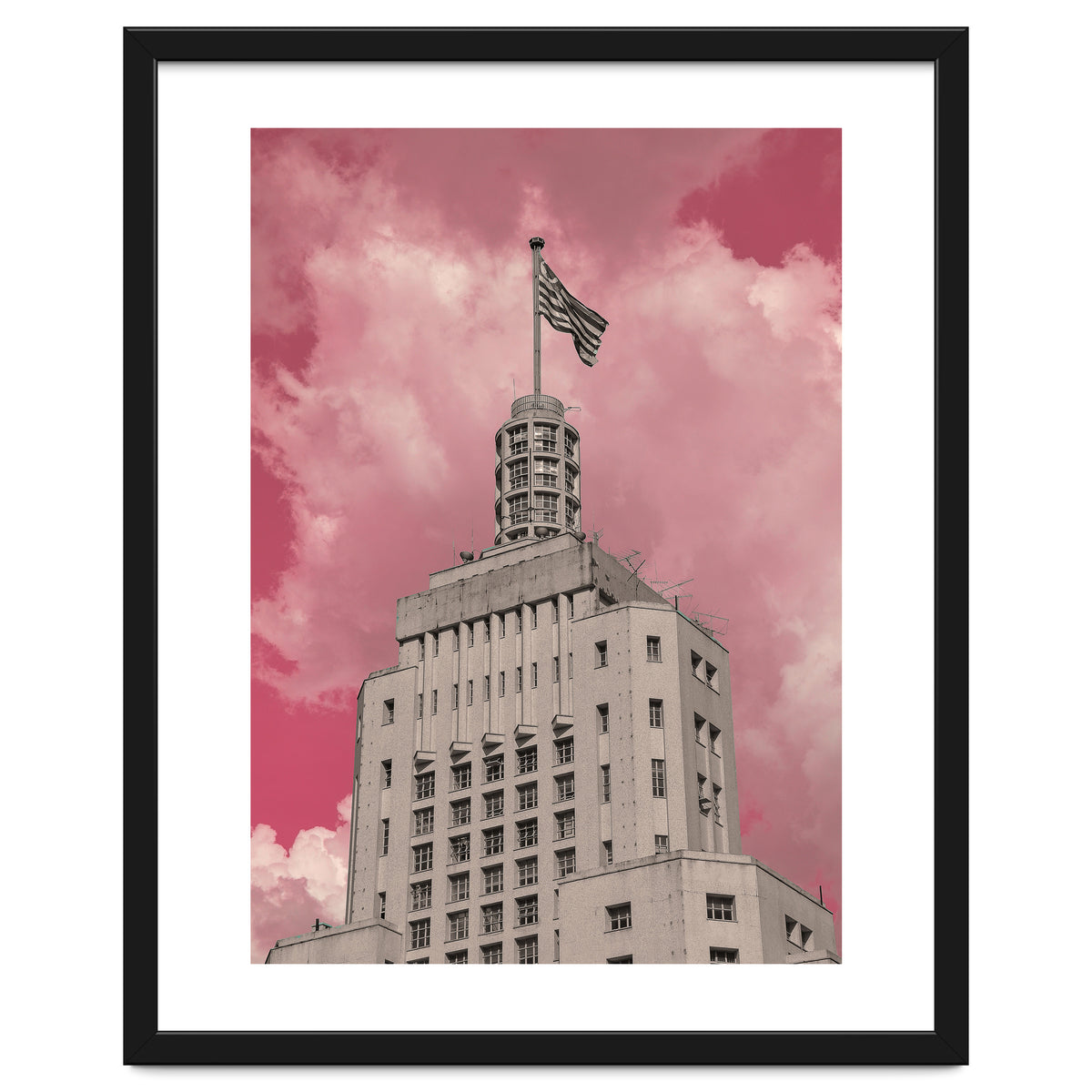 Pink Sky In São Paulo Banespa