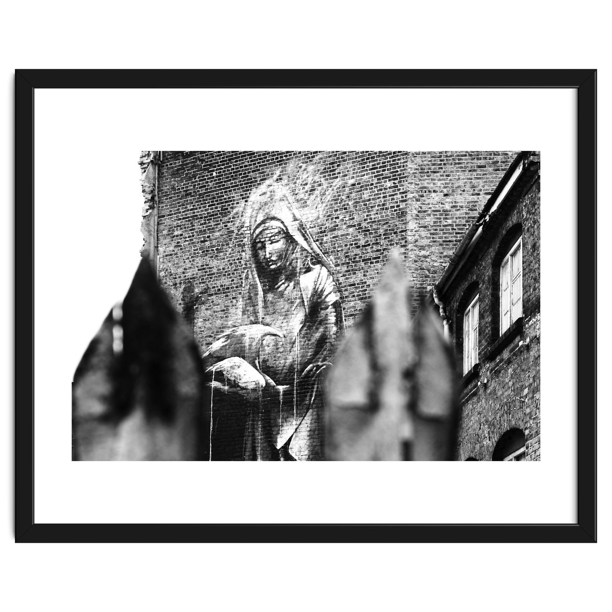 London Street Art - Giving