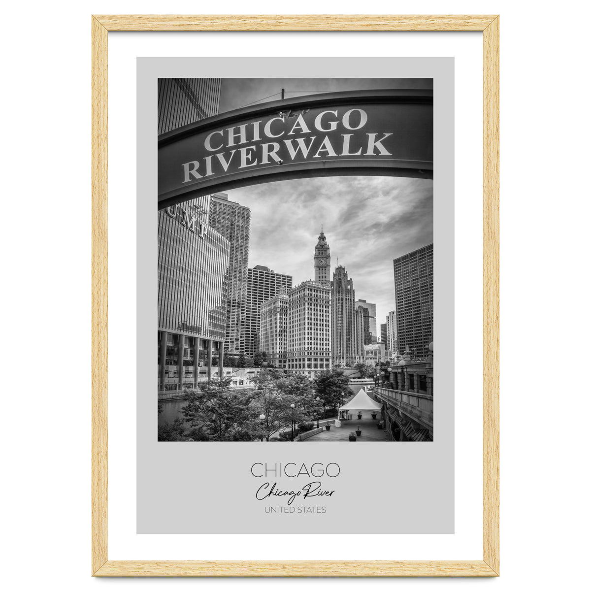 In focus: CHICAGO Riverwalk
