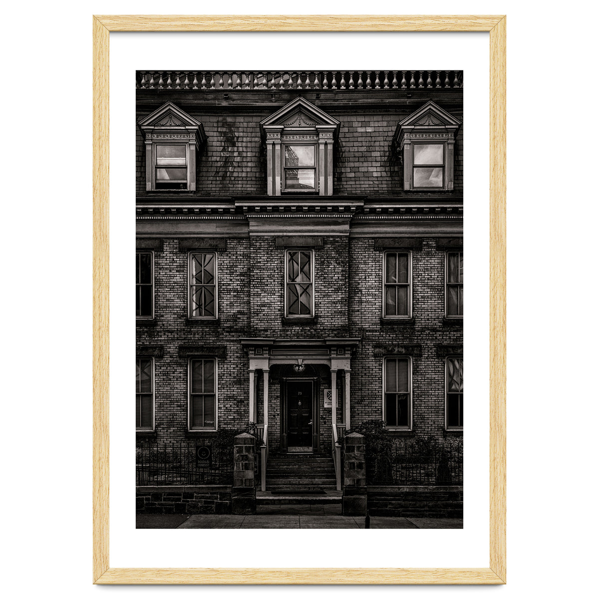 No 73 Simcoe St Toronto Canada