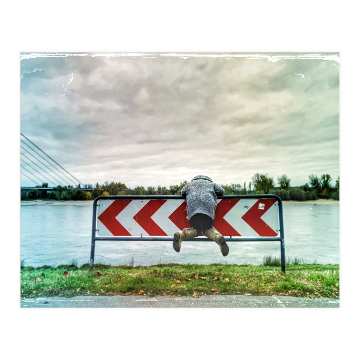 Hanging up (Print Only)