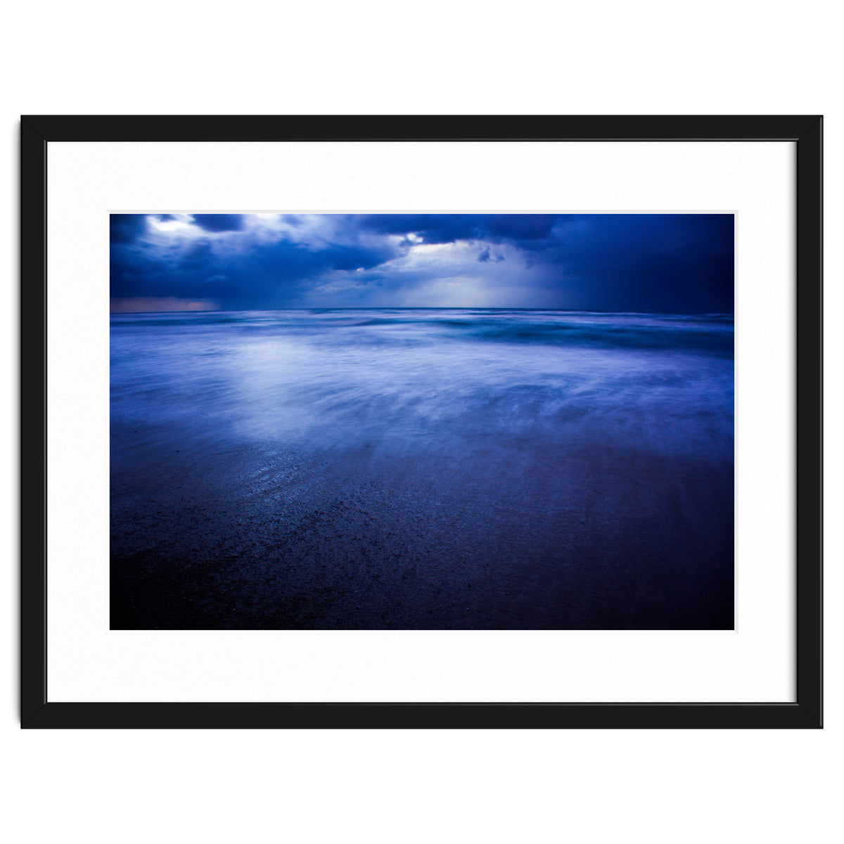 Winter storm over Sidni Ali beach II