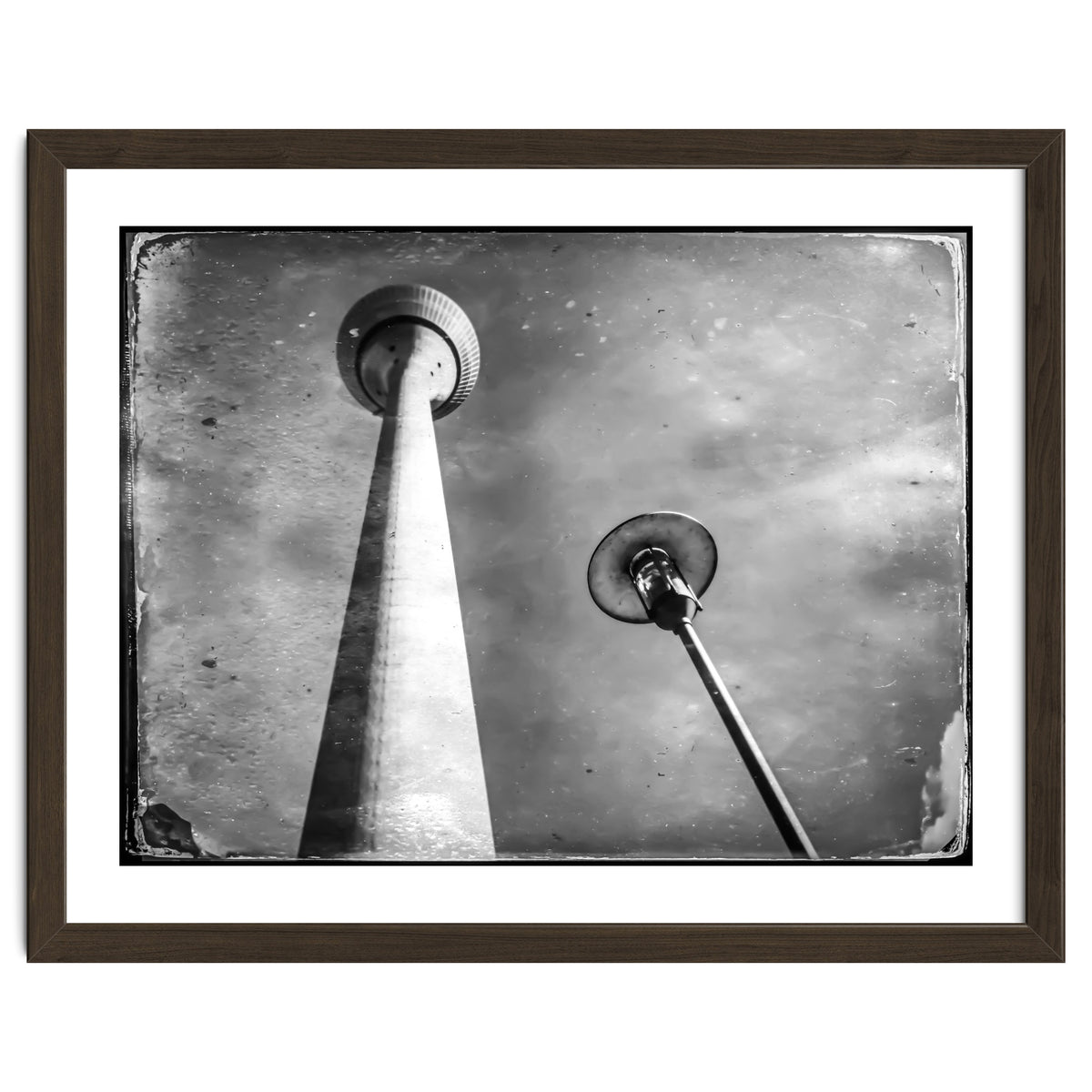 The tower and the lamp