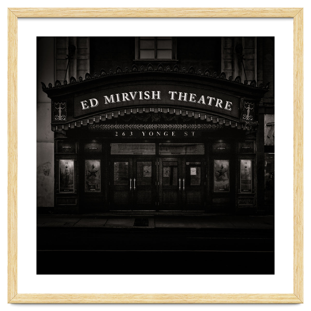 No 263 Yonge St Toronto Canada 1