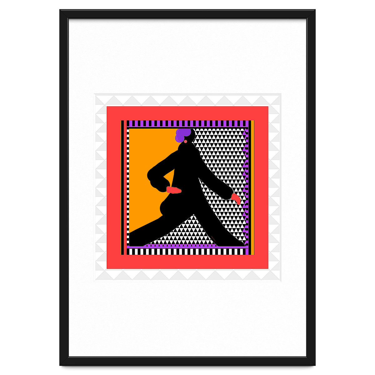 WOMAN WEARING BLACK TAKING A STROLL